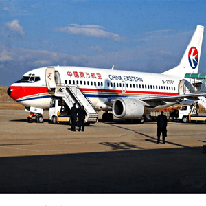 岳阳三荷航空快运业稳步发展的原因是什么？